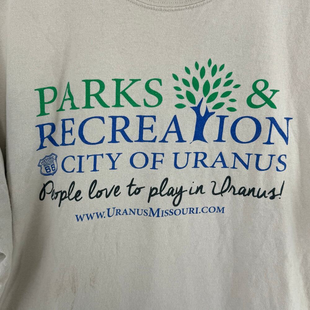 Parks & Recreation City of Uranus Graphic Tee 2XL - Picture 2 of 5